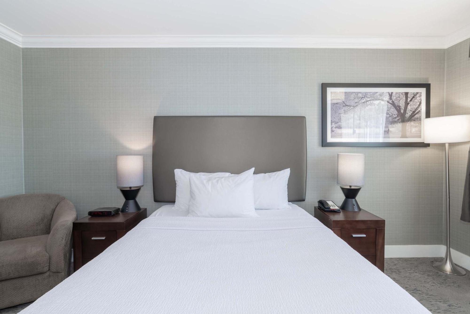 Sandman Hotel Saskatoon Extérieur photo