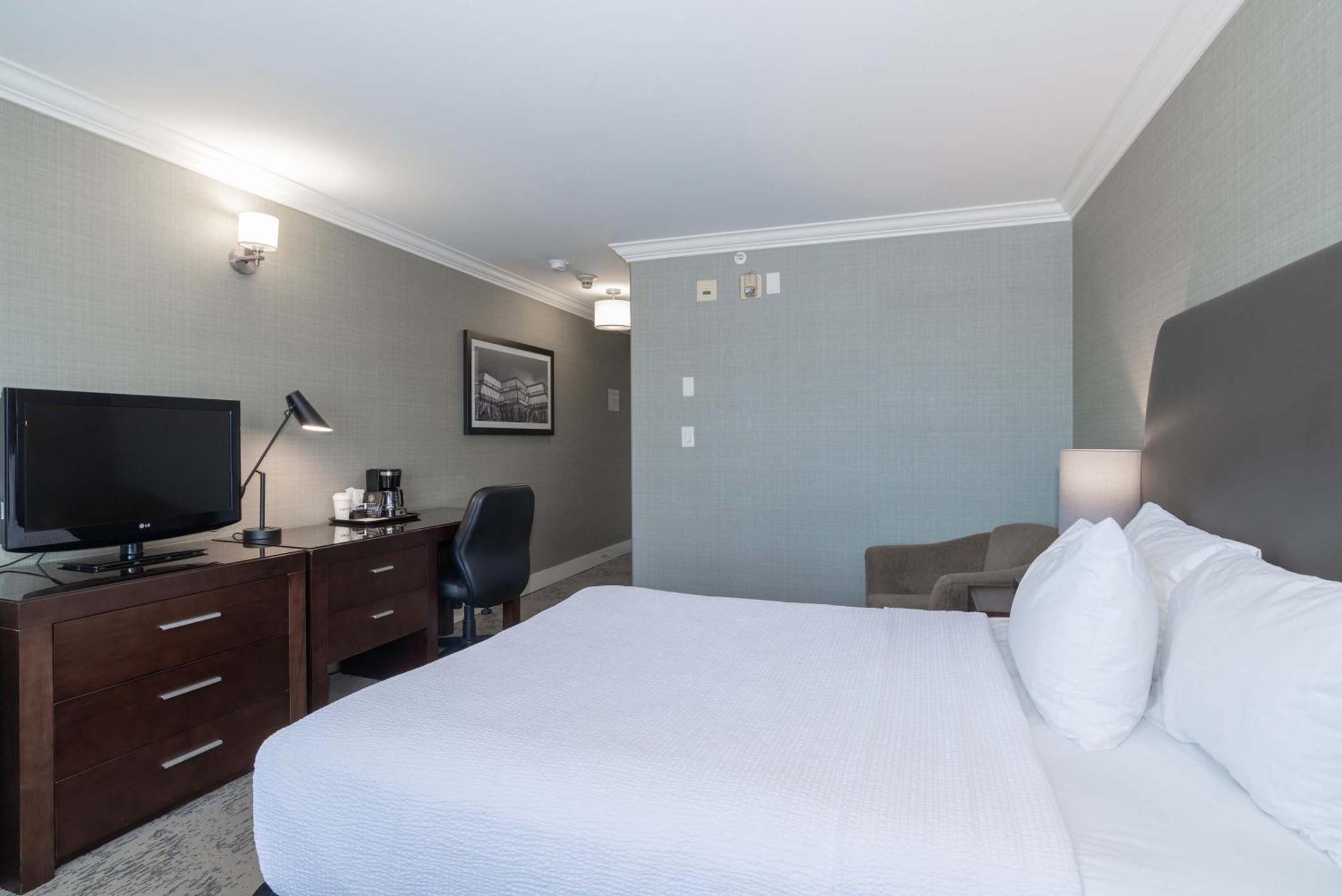 Sandman Hotel Saskatoon Extérieur photo