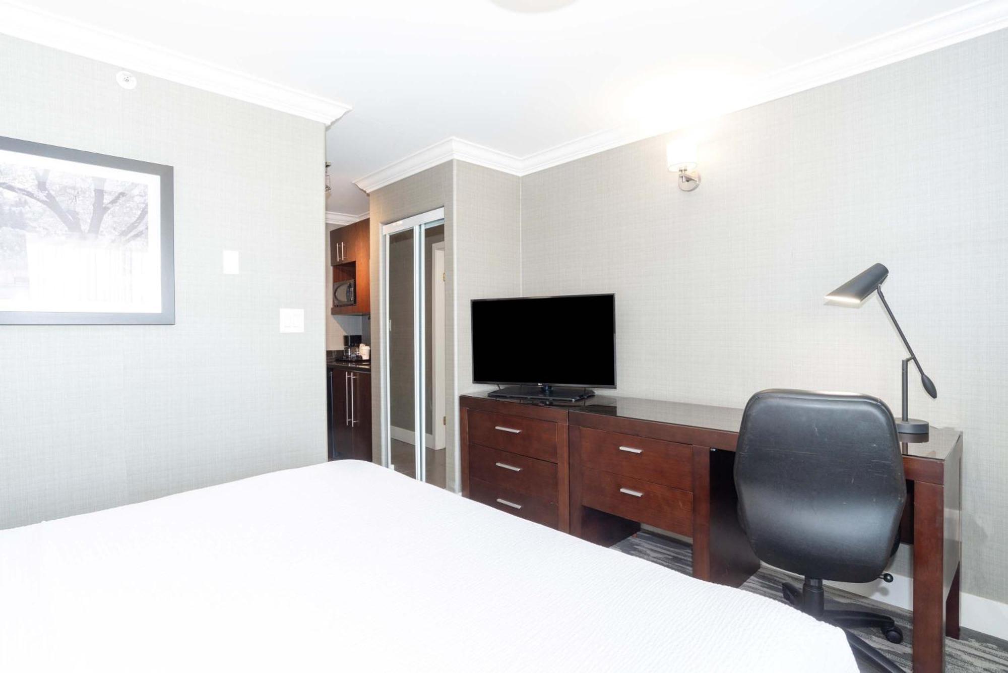 Sandman Hotel Saskatoon Extérieur photo